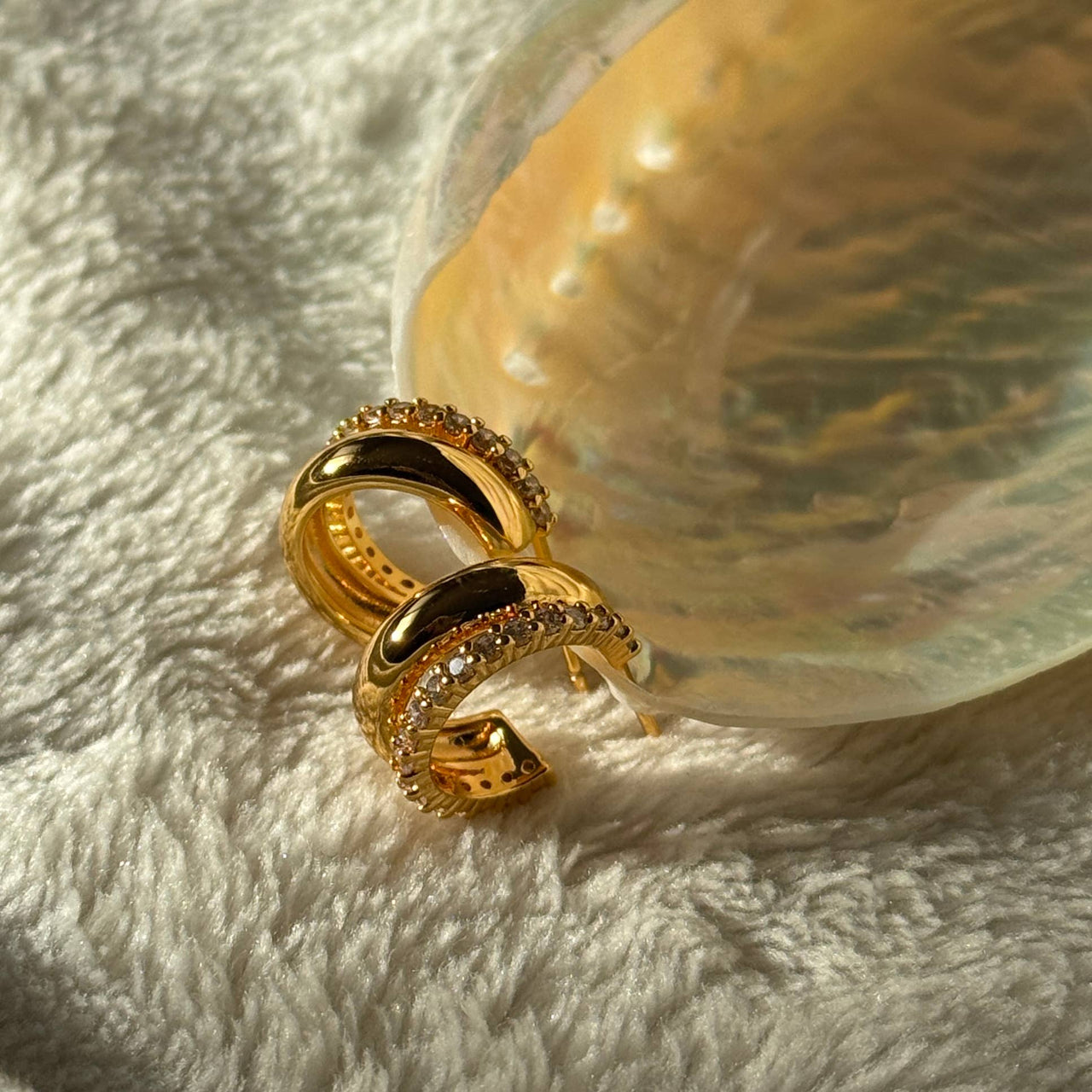 Lisa Hoop Earrings  |  Gold