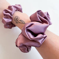 Thumbnail for 100% Silk Scrunchie  |  Mauve  |  Mini