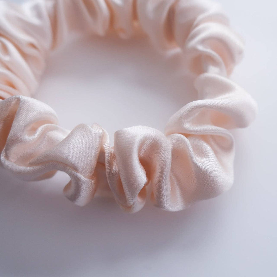 Pearl MINI Scrunchie