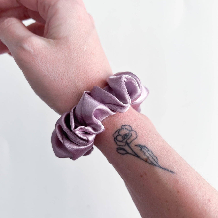 100% Silk Scrunchie  |  Light Purple  |  Mini