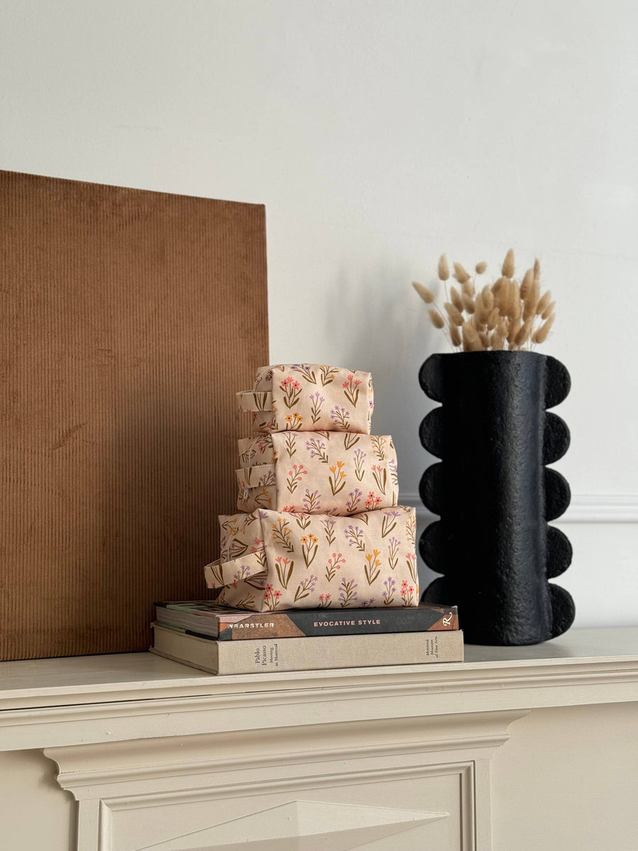 Makeup Bag  |  Cream Bouquets  |  Mini