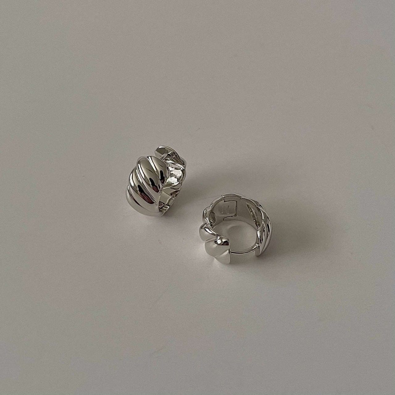 Mia Huggies  |  Silver