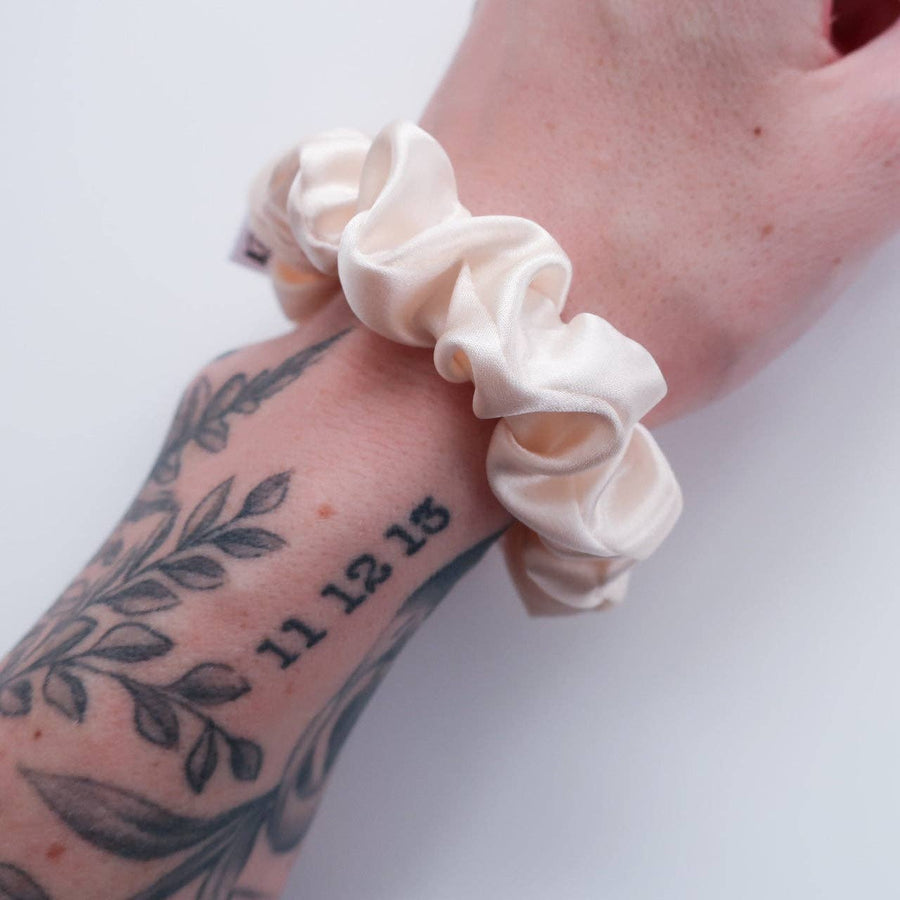 Pearl MINI Scrunchie