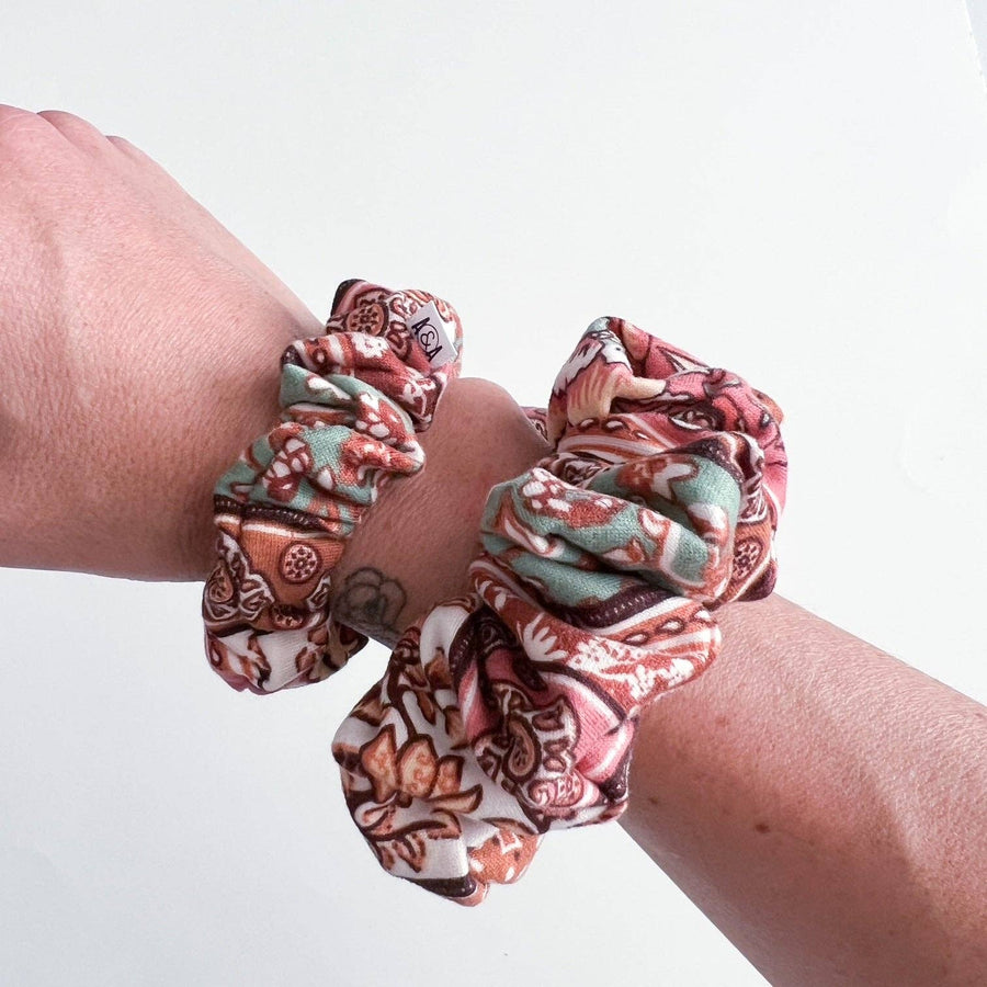 MINI Scrunchie - Brown Boho