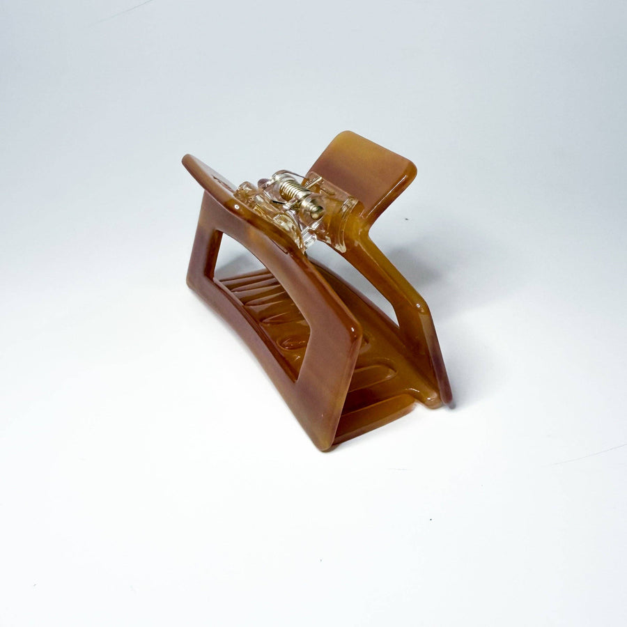 Claw Clip  |  Caramel  |  Midi