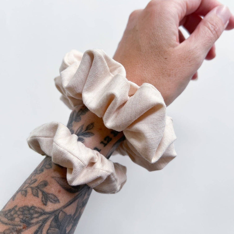 Scrunchie  |  Oat Latte  |  Regular