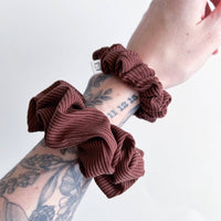 Thumbnail for Scrunchie Chestnut