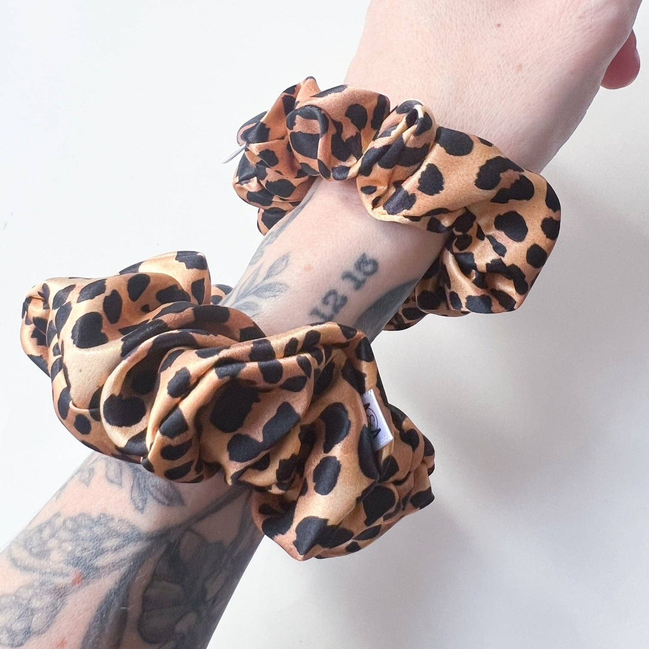 100% Silk Scrunchie  |  Leopard  |  Regular