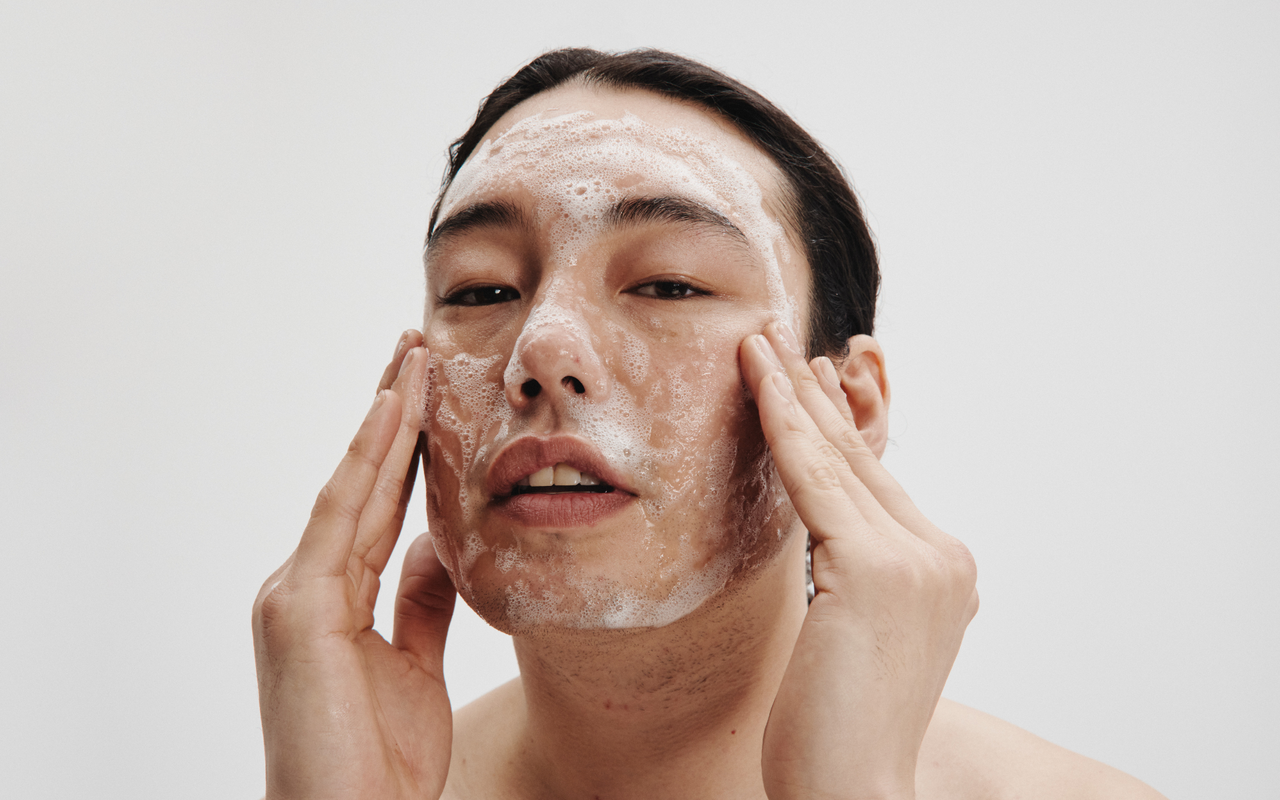 Glow + Go Om Skincare Set