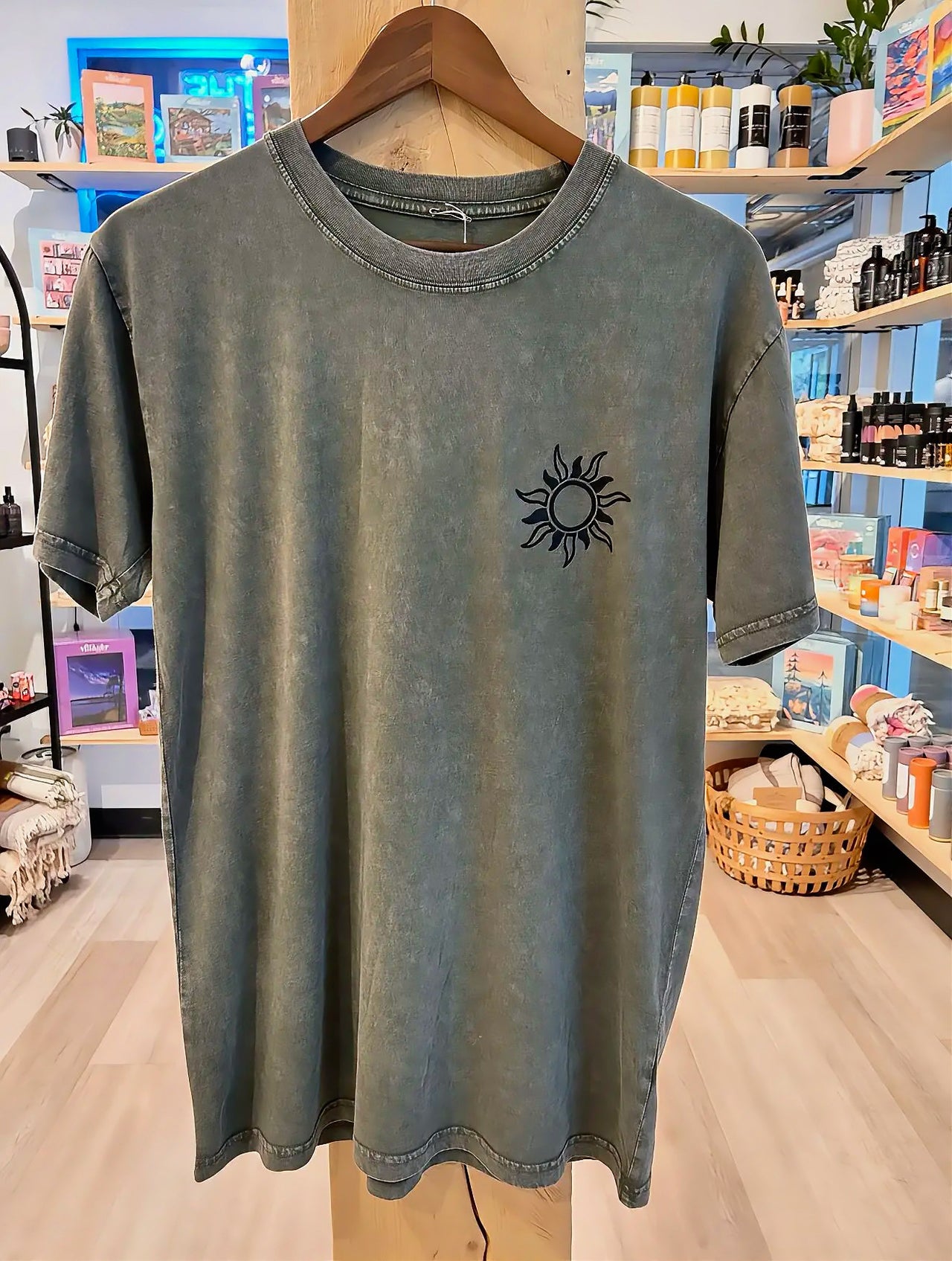 Men's Stonewash Tee  |  Moss  |  Kluane
