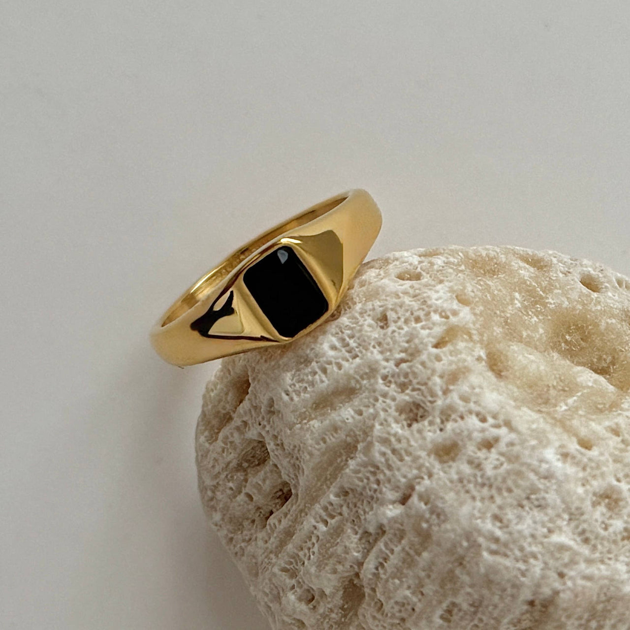 Sofia Ring  |  Black Stone  |  8